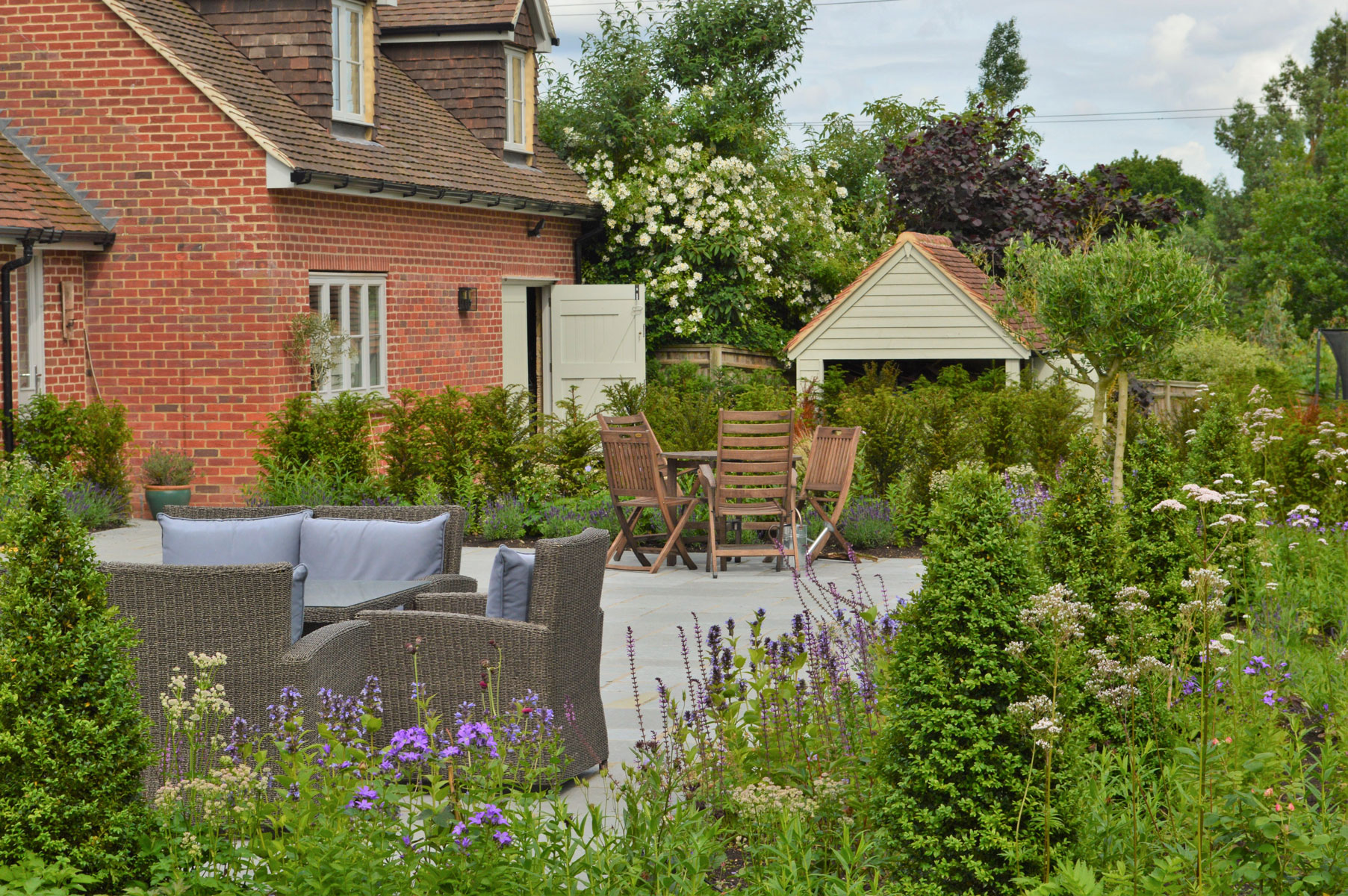 Country terrace garden design